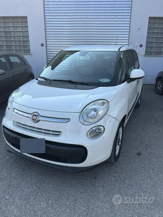 Fiat 500L 2013 photo 2