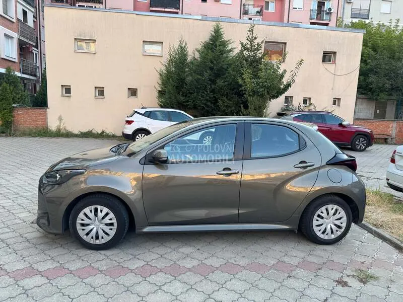 Toyota Yaris 2022 photo 3