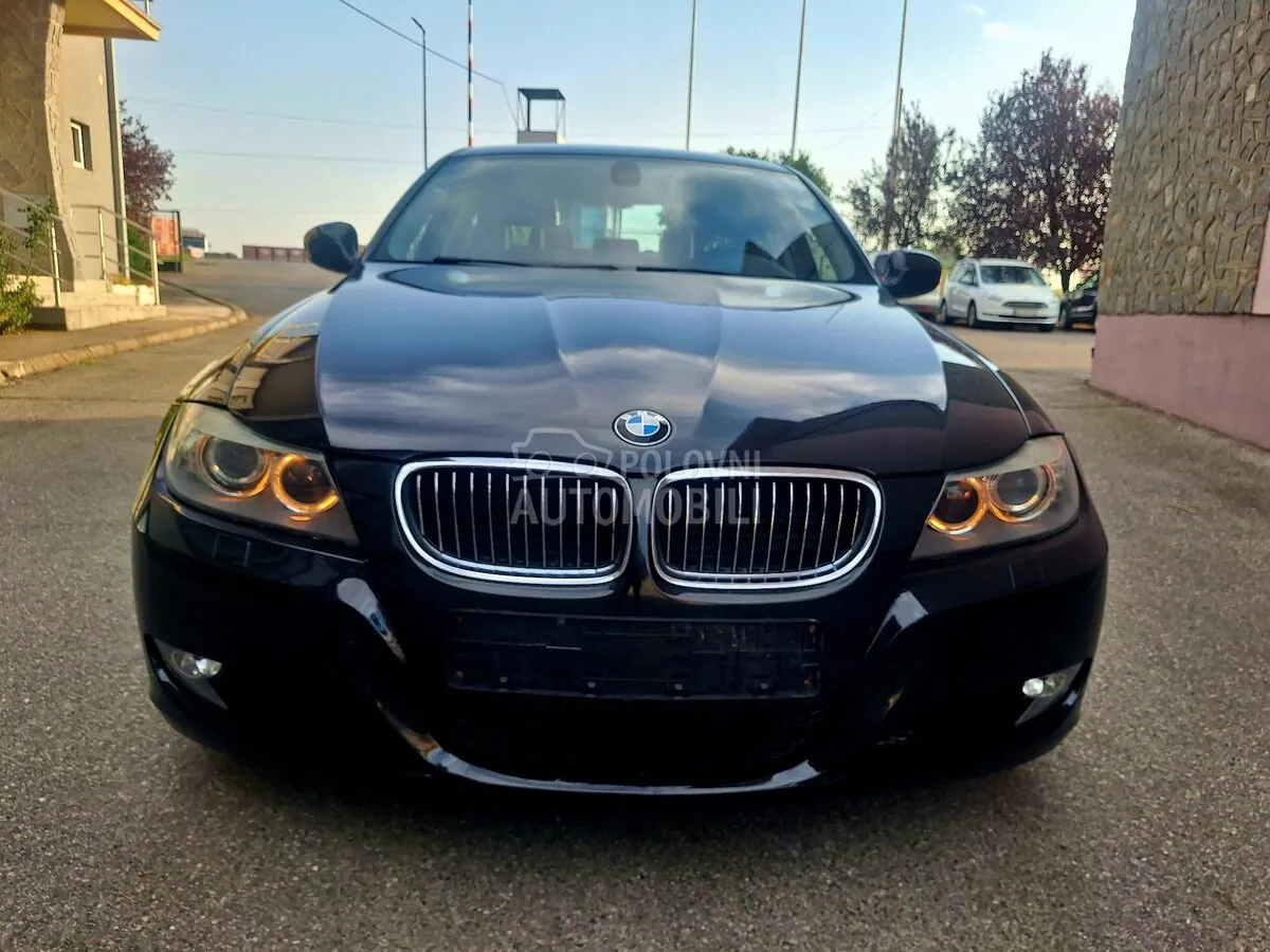 BMW 320D 2011 photo 2