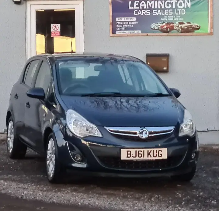 Vauxhall Corsa 2011 photo 3
