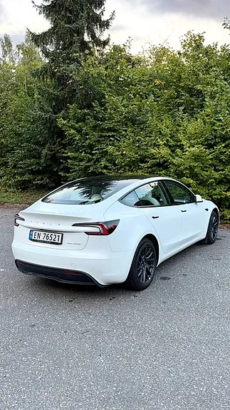 Tesla Model 3 2025 photo 5