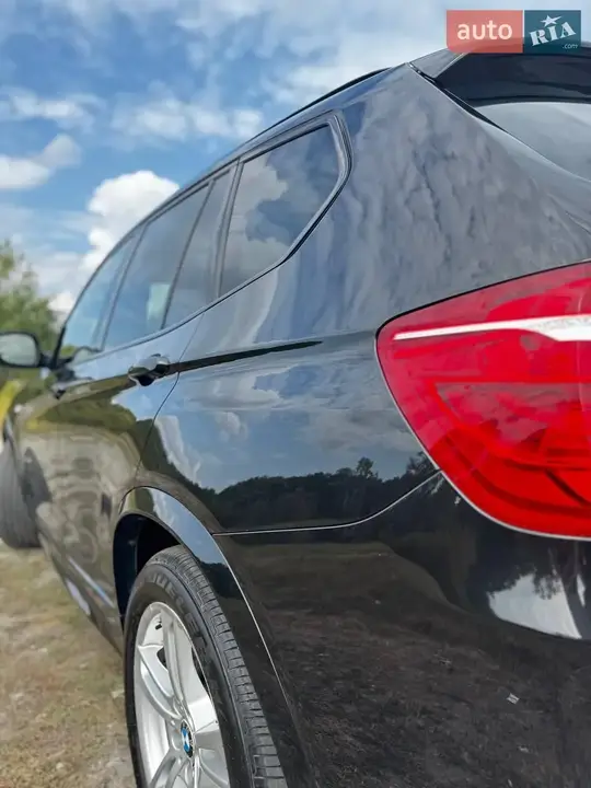BMW X3 2012 photo 2