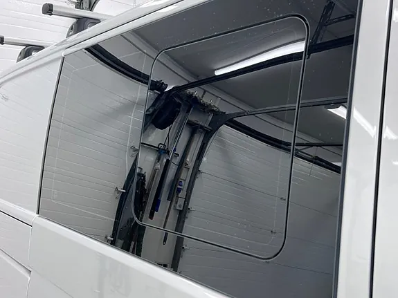 Volkswagen Transporter 2021 photo 3