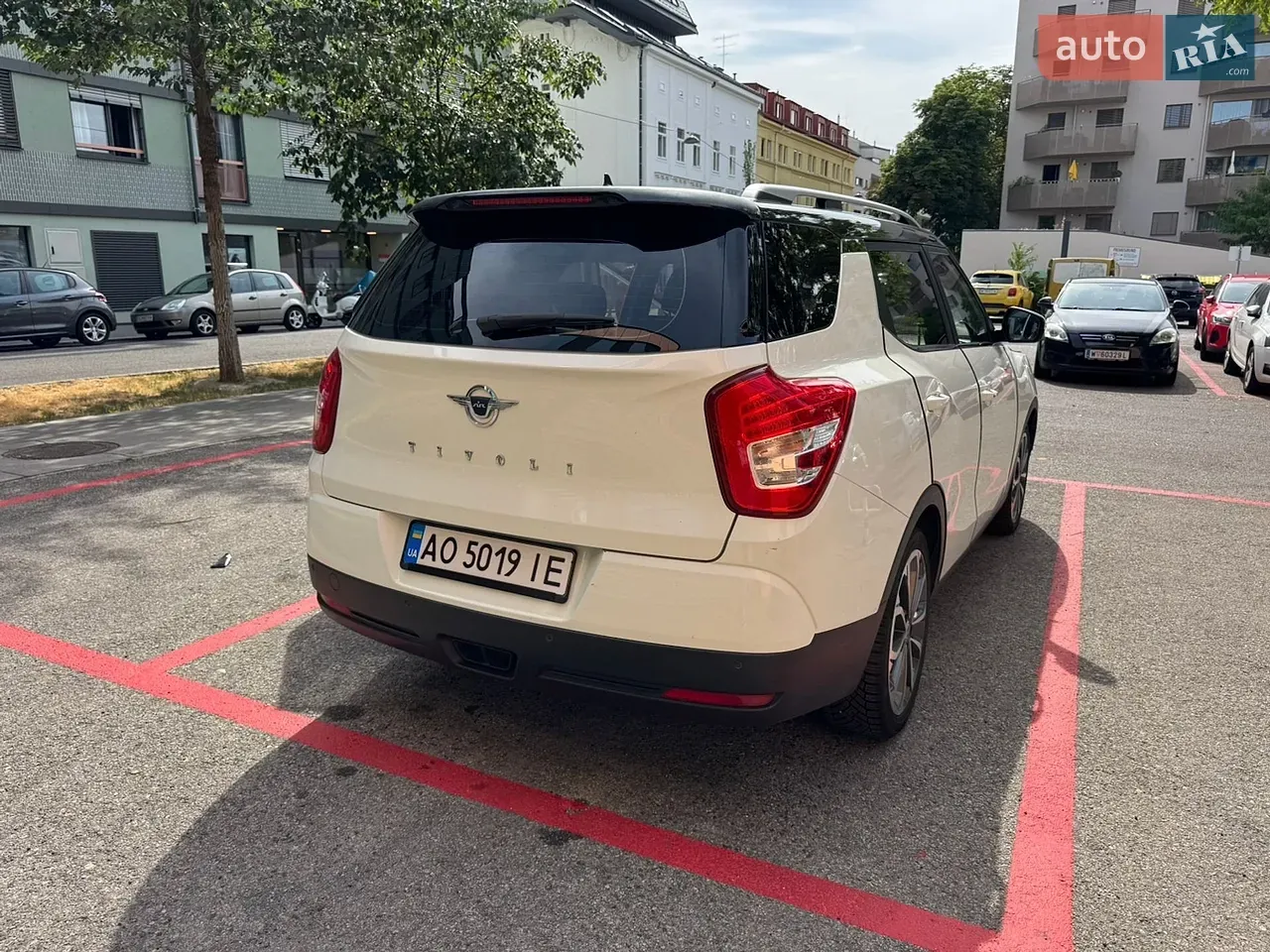 KG Mobility Tivoli 2016 photo 5