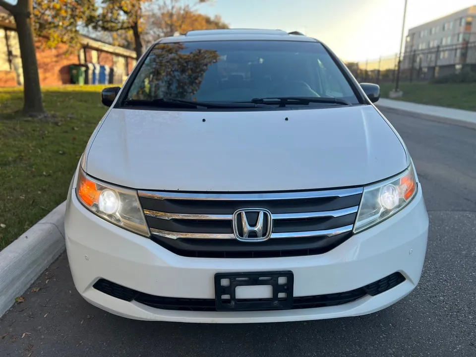 Honda Odyssey 2011 photo 5