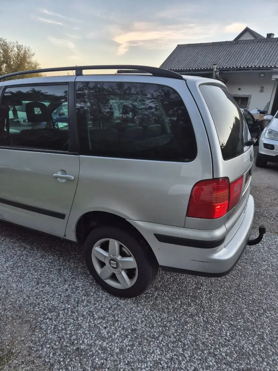 Seat Alhambra 2006 photo 3