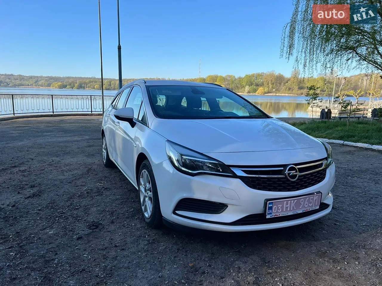 Opel Astra 2018 photo 3