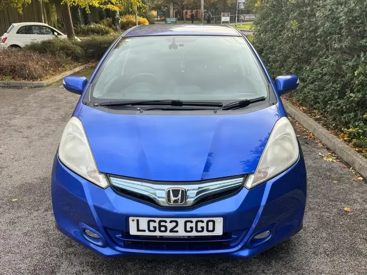 Honda Jazz 2012 photo 2