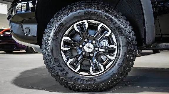 Chevrolet Silverado Ev 2026 photo 5