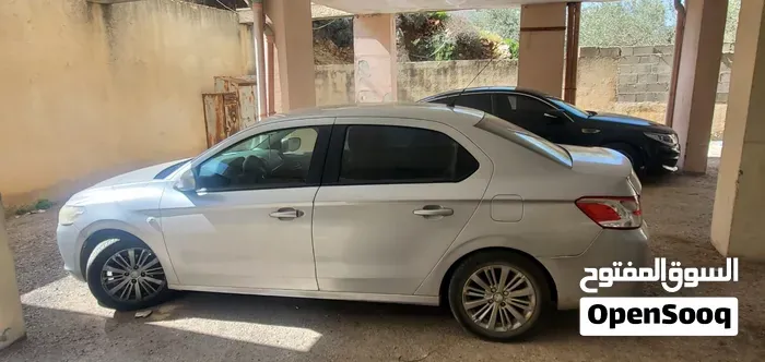 Peugeot 301 2013 photo 4
