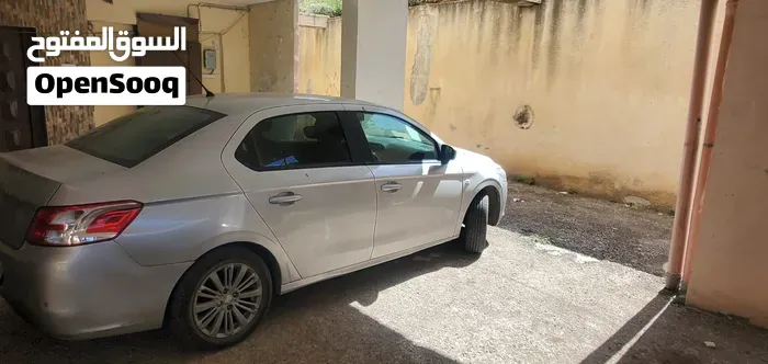 Peugeot 301 2013 photo 2
