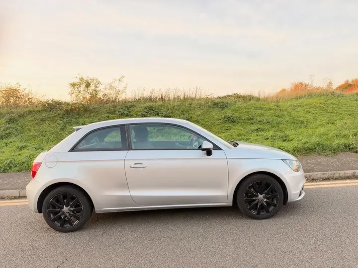 Audi A1 2013 photo 3
