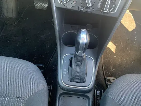 Volkswagen Polo 2015 photo 3