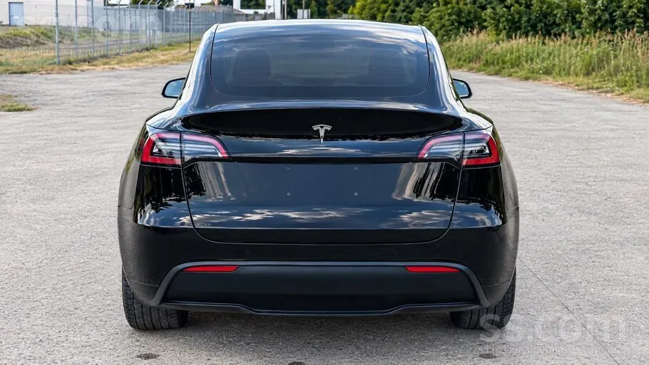 Tesla Model Y 2022 photo 5
