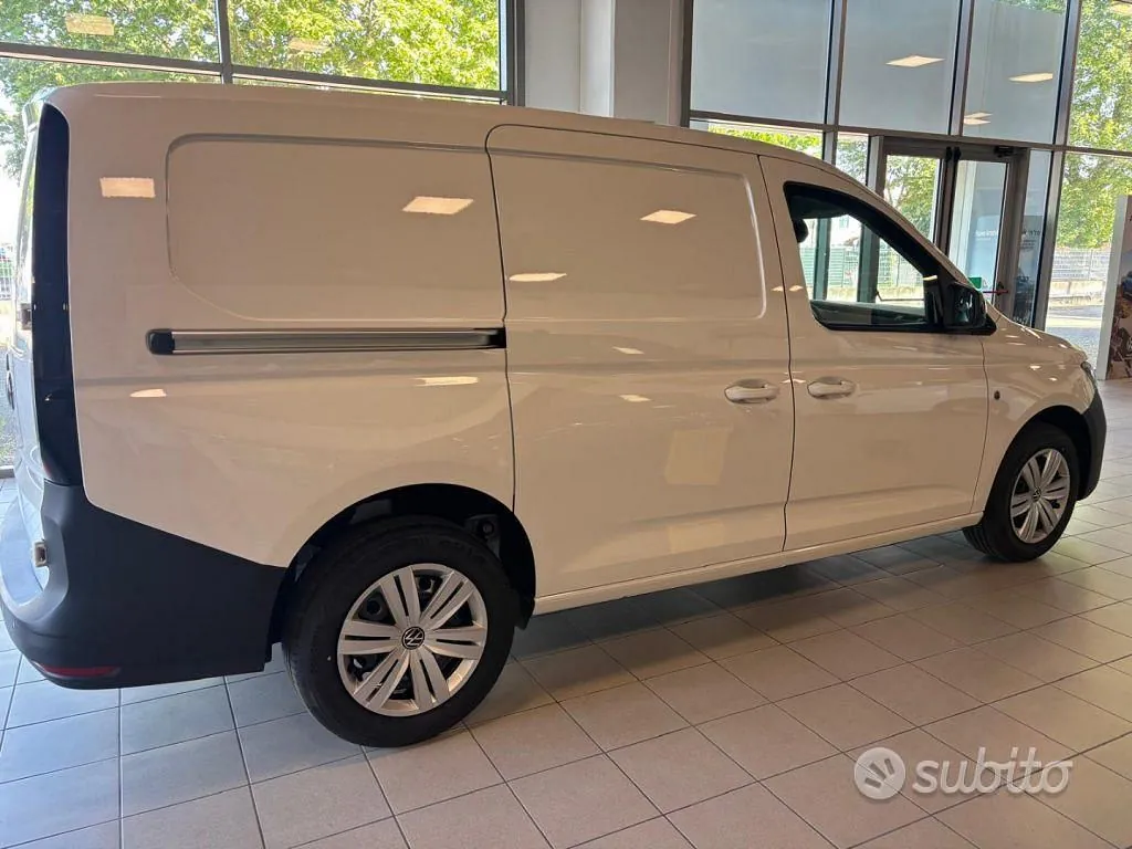 Volkswagen Caddy 2024 photo 2