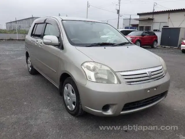 Toyota Raum