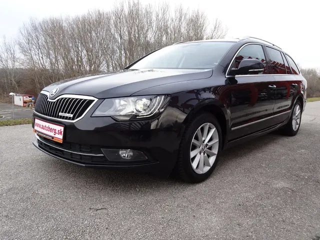 Skoda Superb Combi 2015 photo 3