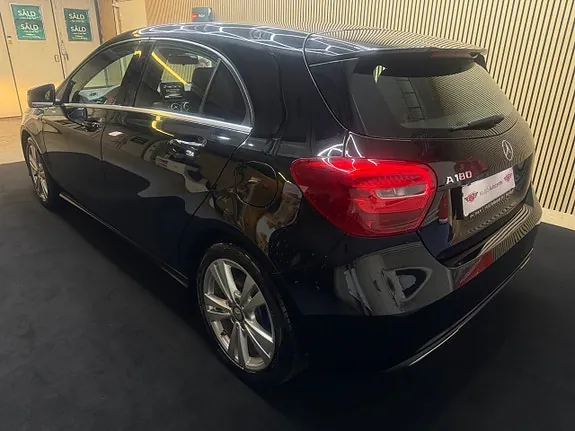 Mercedes-Benz A180 2017 photo 3