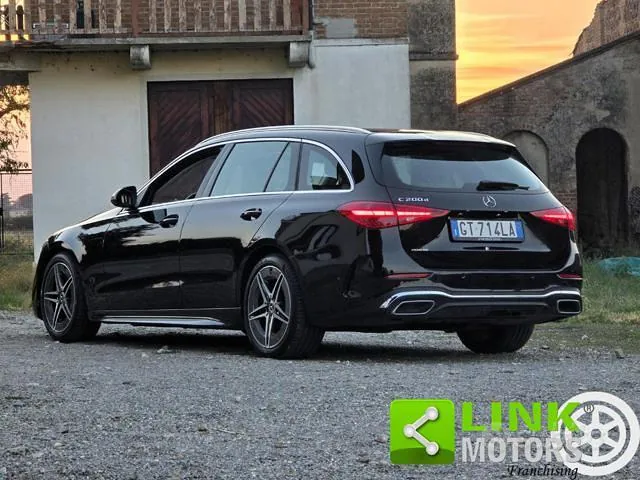 Mercedes-Benz C-Class 2023 photo 3