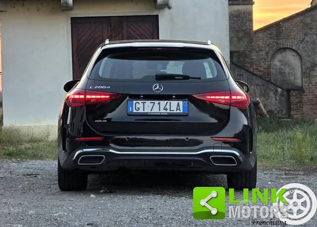 Mercedes-Benz C-Class 2023 photo 2