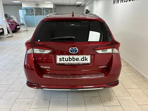 Toyota Auris 2018 photo 5