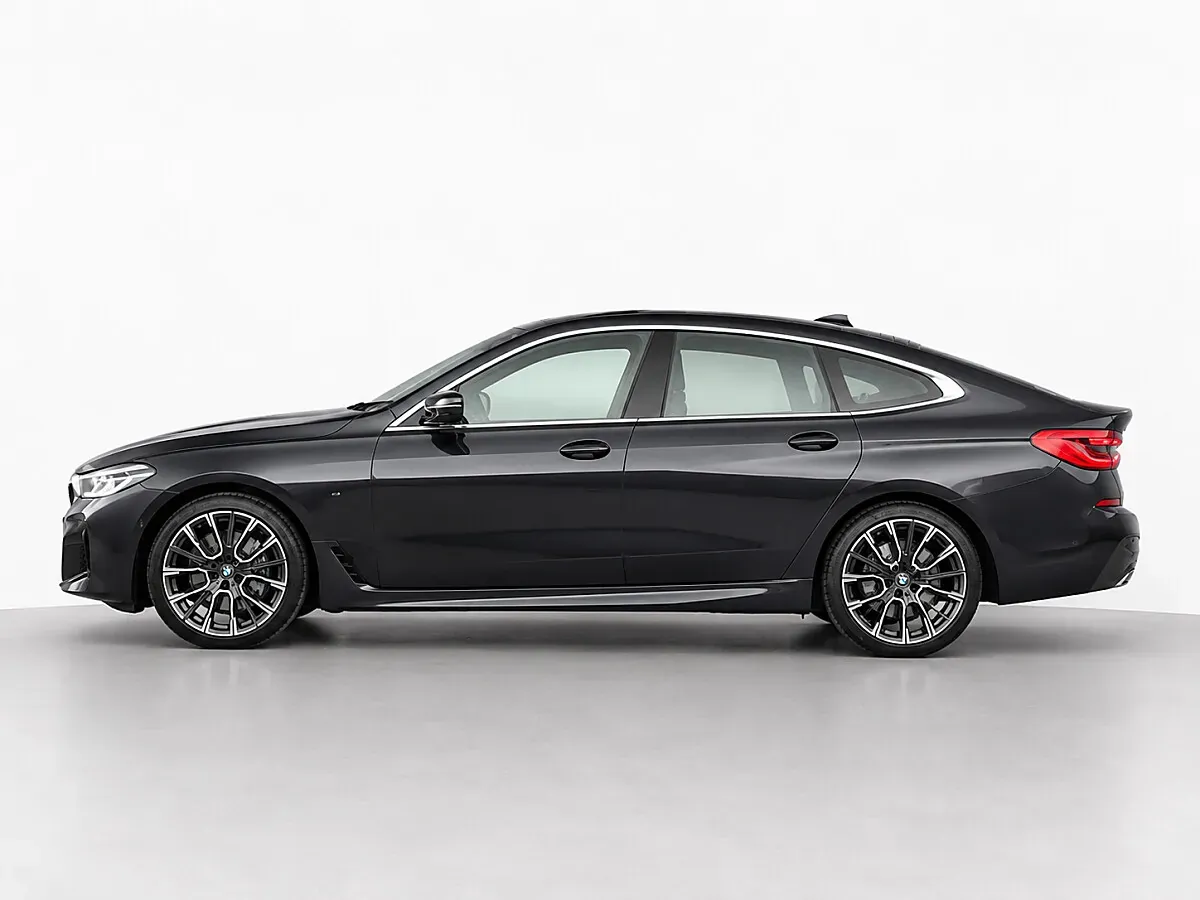 BMW 6 Series 2023 photo 2