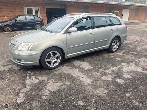 Toyota Avensis 2006 photo 3