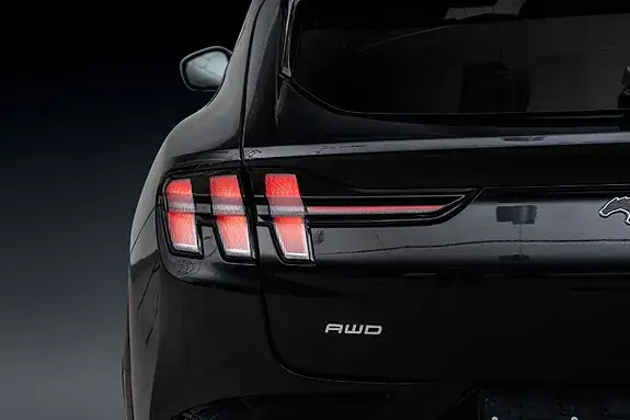 Ford Mustang Mach-E 2023 photo 5
