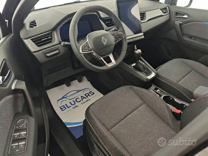 Renault Captur 2026 photo 2