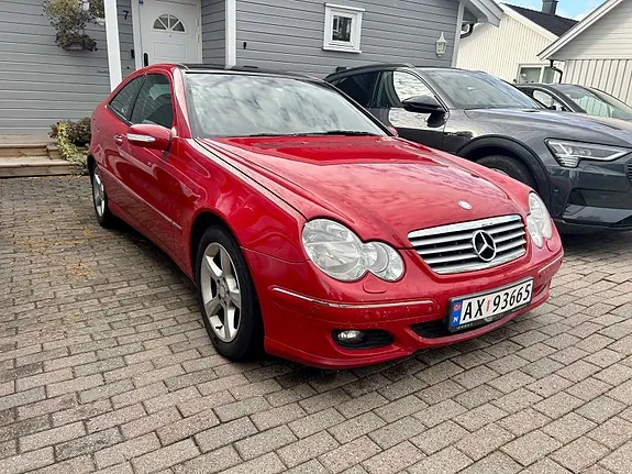 Mercedes-Benz C200 D 2007 photo 2