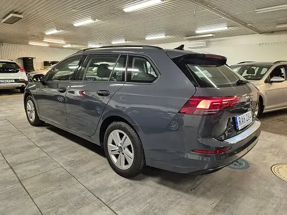 Volkswagen Golf I 2023 photo 2