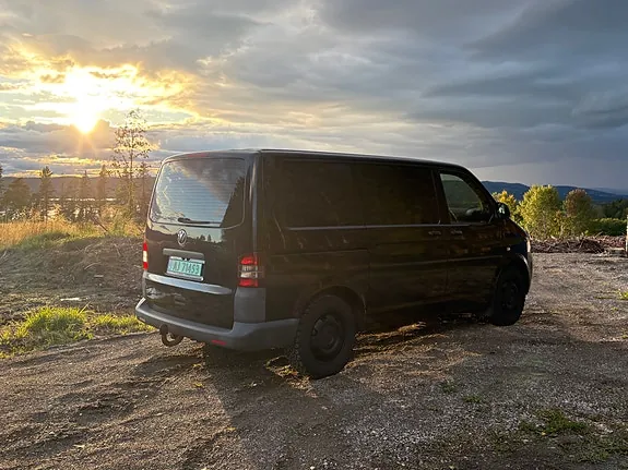 Volkswagen Transporter 2010 photo 4
