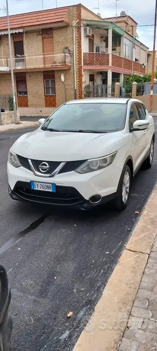 Nissan Qashqai 2015 photo 4