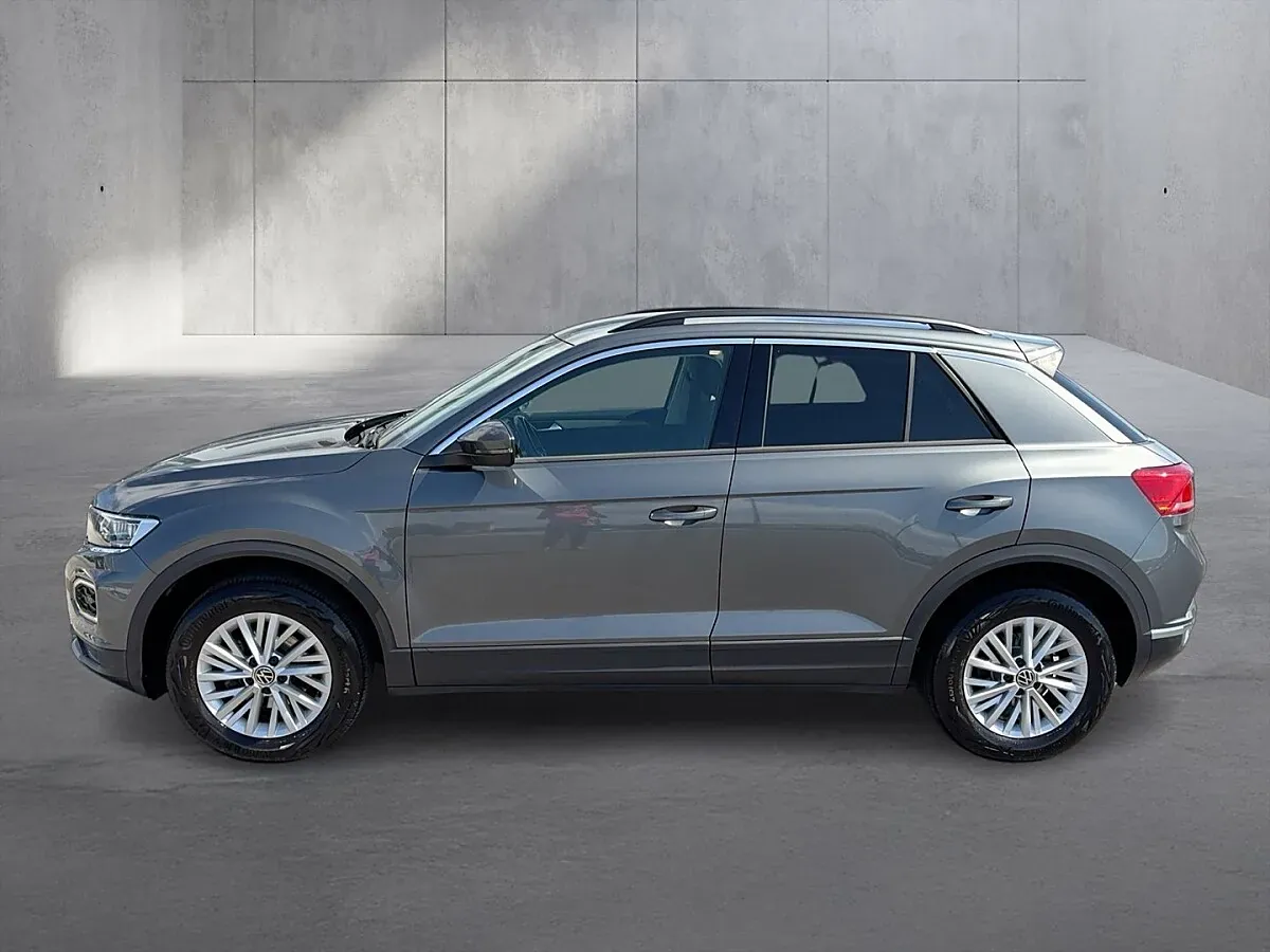 Volkswagen T-Roc 2021 photo 2