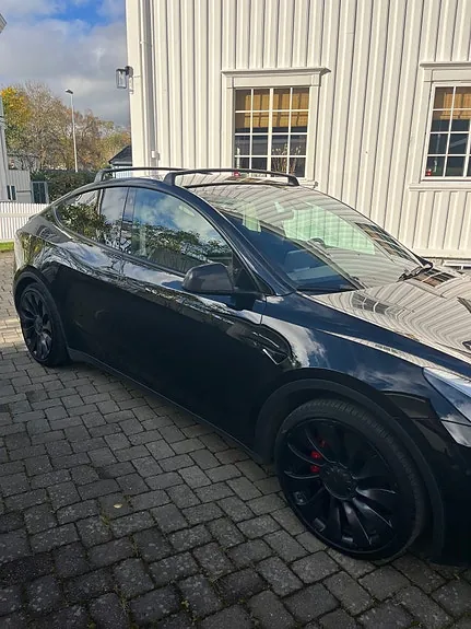 Tesla Model Y 2022 photo 3