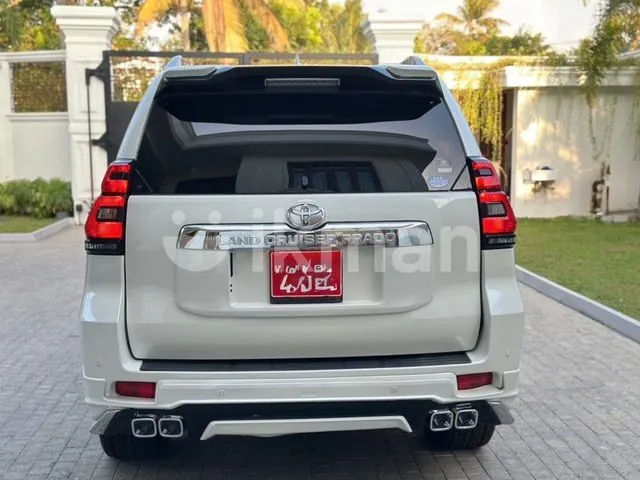Toyota Land Cruiser Prado 2015 photo 4