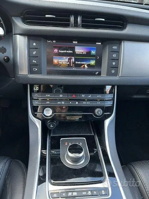 Jaguar Xf 2017 photo 5