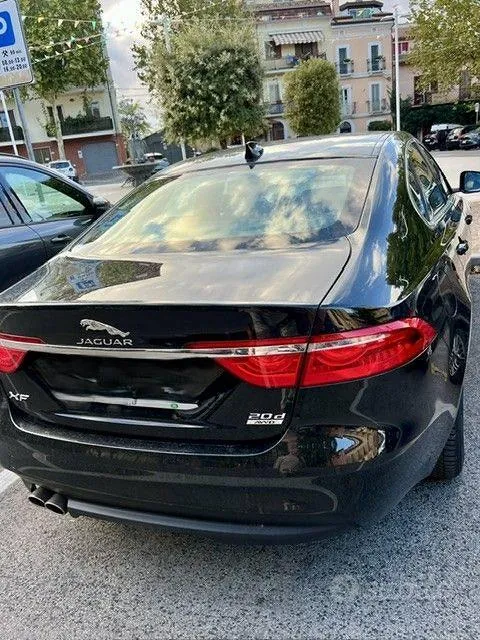 Jaguar Xf 2017 photo 2