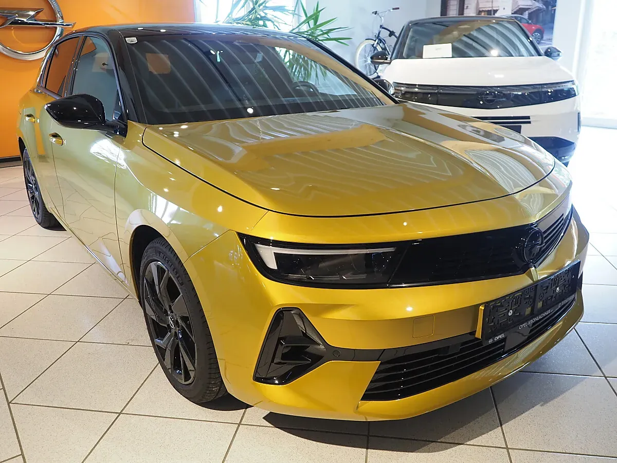 Opel Astra 2025 photo 2