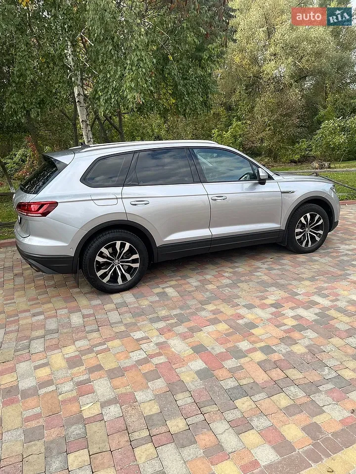 Volkswagen Touareg 2019 photo 5