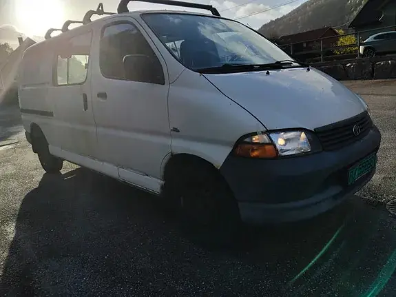 Toyota Hiace 2006 photo 3