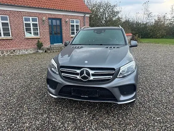 Mercedes-Benz Gle 350 D 2017 photo 2