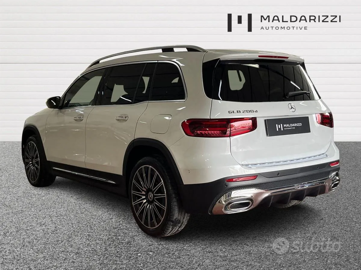 Mercedes-Benz Glb 2024 photo 4