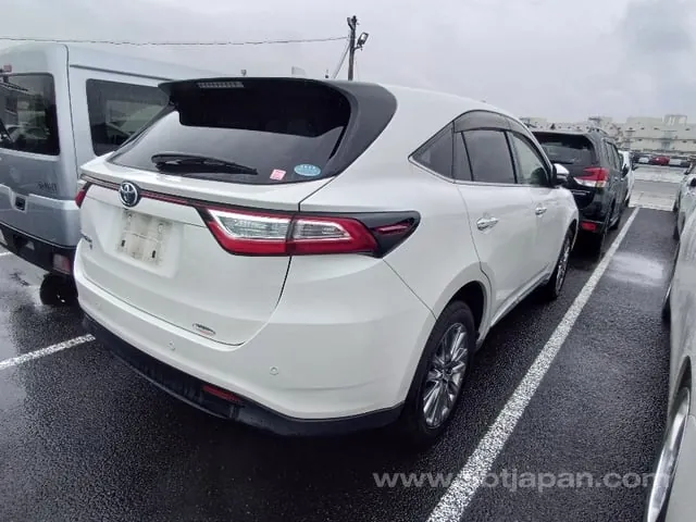 Toyota Harrier 2017 photo 4