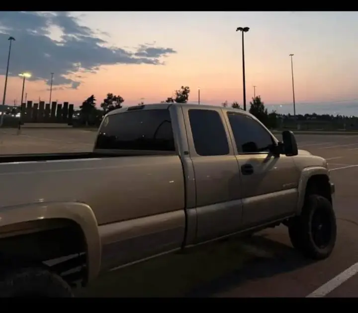 Chevrolet Silverado 2500 2001 photo 4