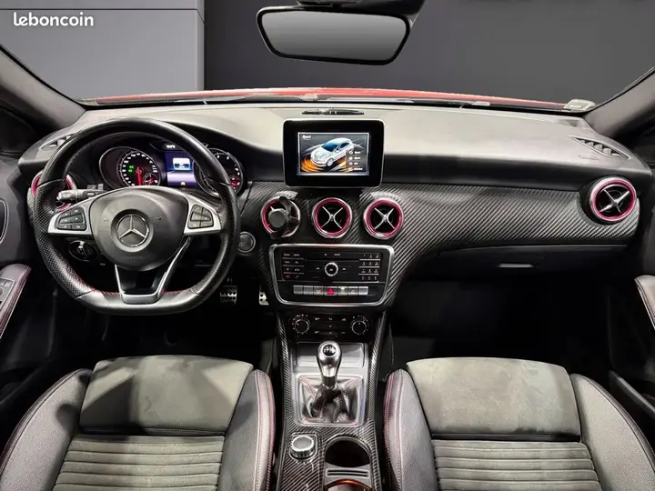 Mercedes-Benz A-Class 2018 photo 2