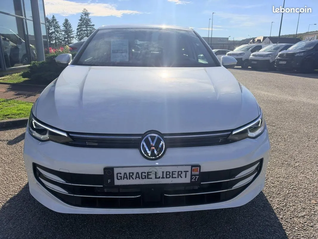 Volkswagen Golf 2024 photo 5