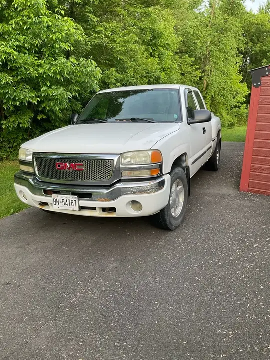 GMC C/K 1500 2004 photo 2