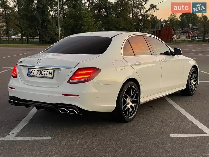 Mercedes-Benz E-Class 2016 photo 5