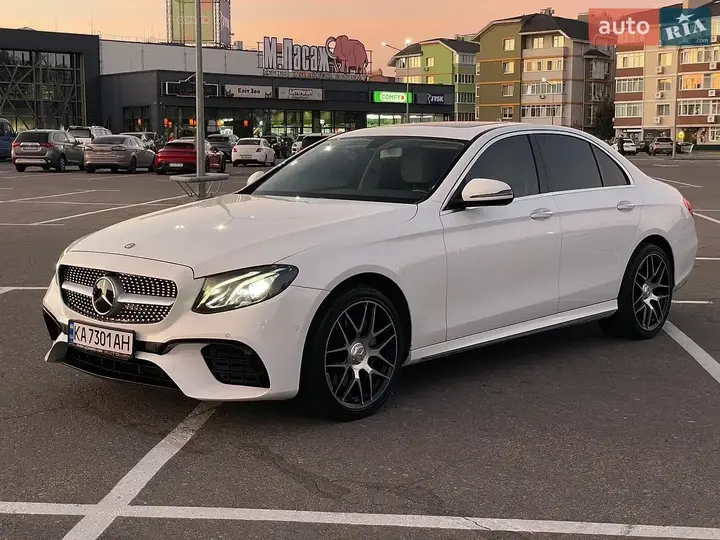 Mercedes-Benz E-Class 2016 photo 2